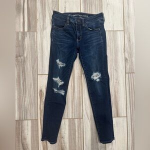 American Eagle Outfitters Women's Blue Distressed Jeans